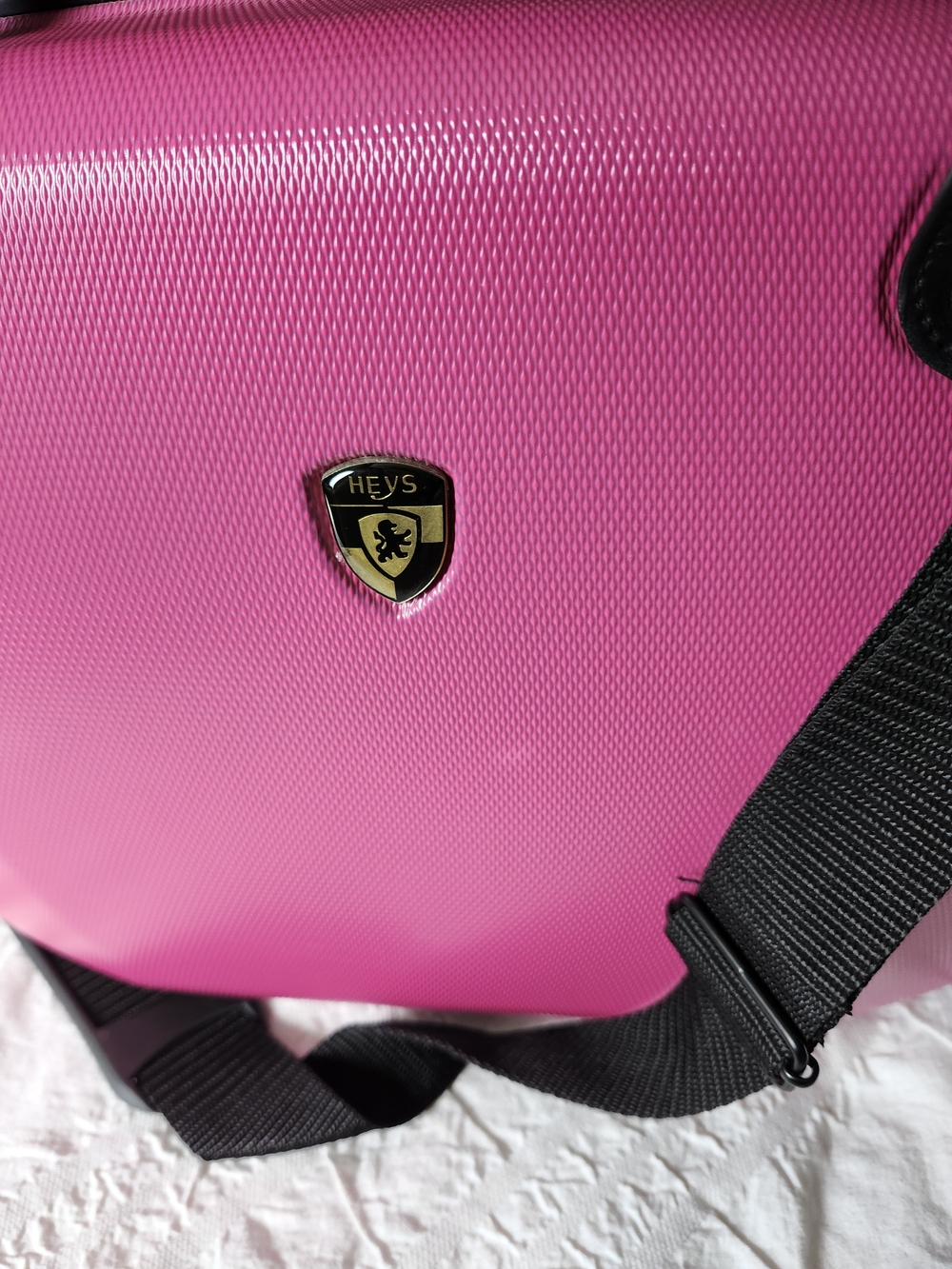 Pink Hard-Shell Carry Handbag - Picture 9 of 9